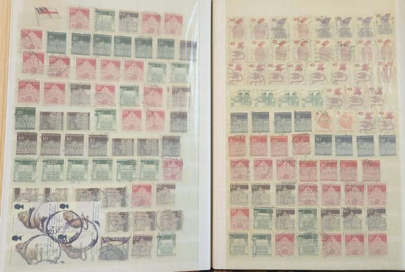 Stamp Album Hard Cover 16 Page 32 Sides  Mix World (NOT CHECKED)