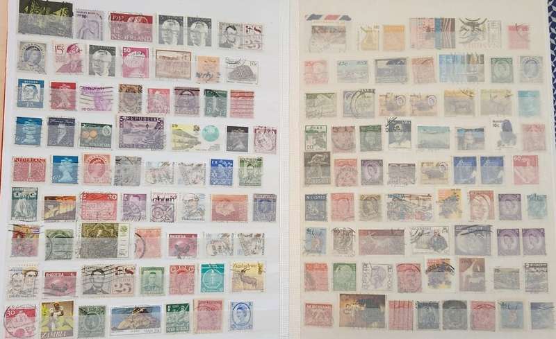 Stamp Album Hard Cover 16 Page 32 Sides  Mix World (NOT CHECKED)