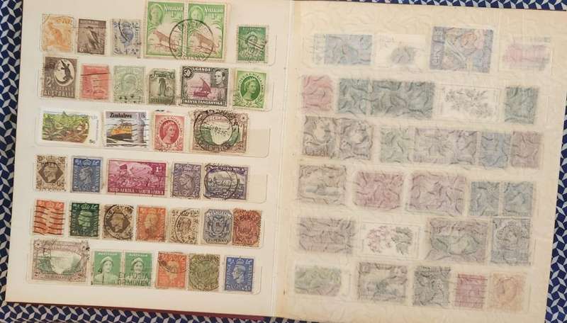 Stamp Album Hard Cover 10 Page 18 Sides  Mix World (NOT CHECKED)