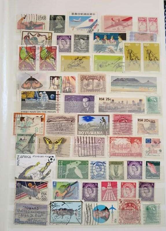 Stamp Album Hard Cover 16 Page 32 Sides  Mix World (NOT CHECKED)