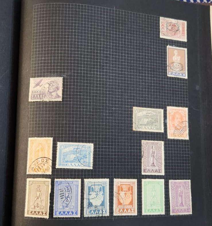 Stamp Album 96 Pages With Mix World Stamps