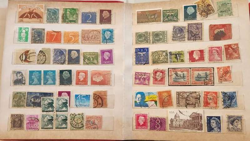 Stamp Album Hard Cover 10 Page 18 Sides  Mix World (NOT CHECKED)