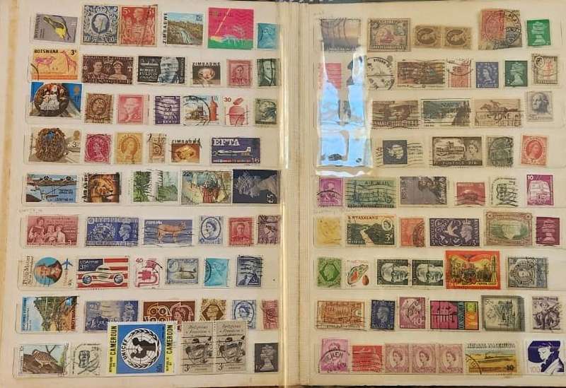 Stamp Album Hard Cover 8 Page 16 Sides  Mix World (NOT CHECKED)