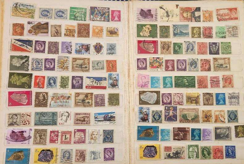 Stamp Album Hard Cover 8 Page 16 Sides  Mix World (NOT CHECKED)