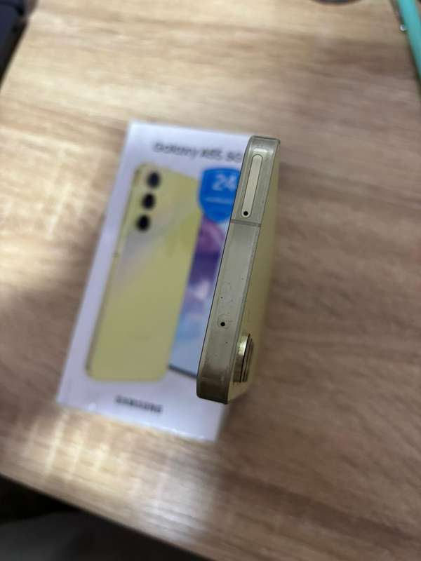 Late Entry Like New Samsung Galaxy A55 8GB/256GB Awesome Lemon
