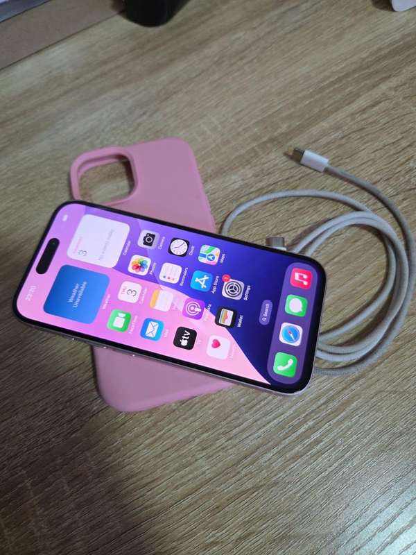 Apple iPhone 15 128GB Pink