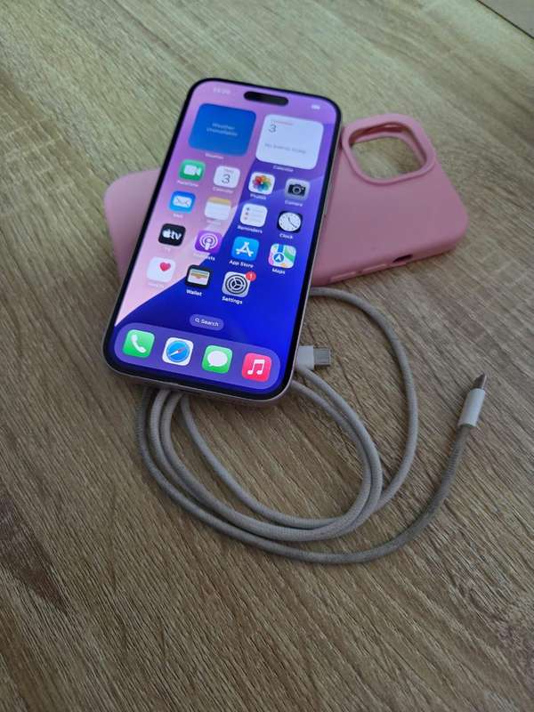 Apple iPhone 15 128GB Pink
