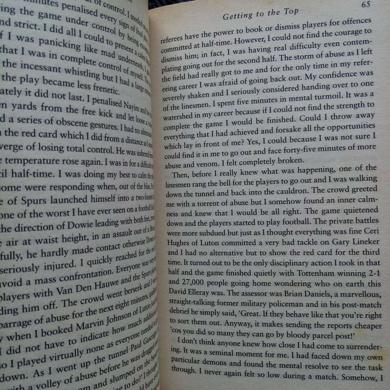 The Man in the Middle by David Elleray - Essential Football Read!