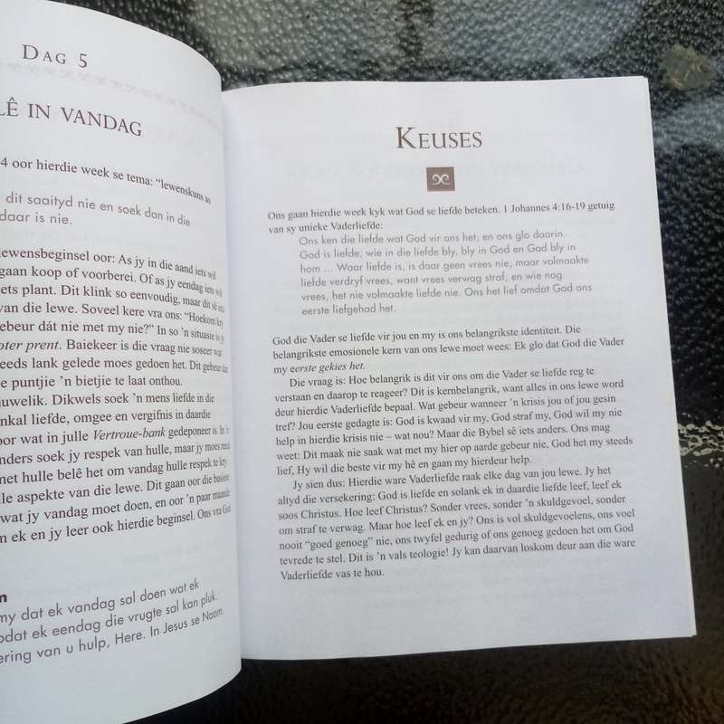 Die Woord Bybeldagboek deur Andries Enslin  Inspiring Daily Devotional for Spiritual Growth