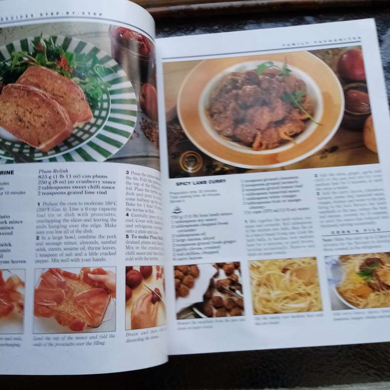 Delicious Mince Creations: "Fabulous Mince Recipes" by Woolworths  Easy & Tasty Meals
