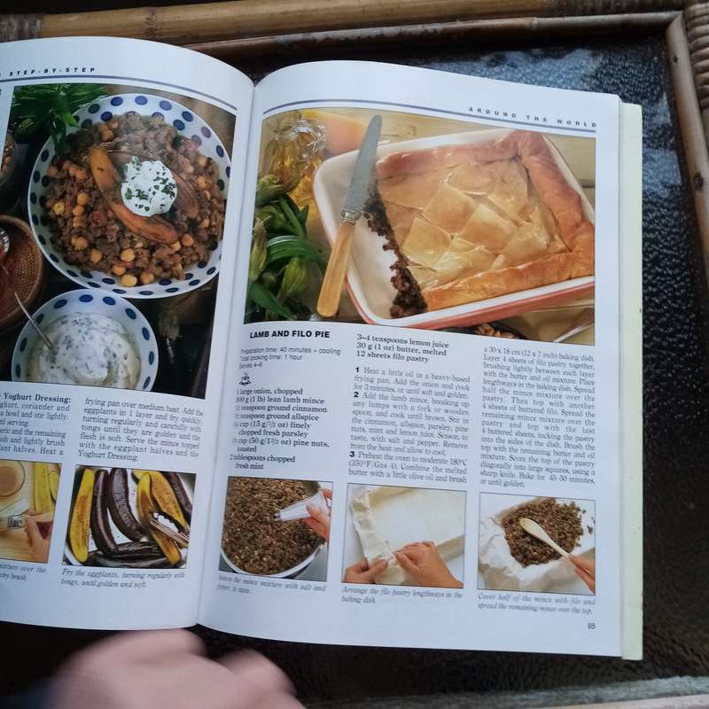 Delicious Mince Creations: "Fabulous Mince Recipes" by Woolworths  Easy & Tasty Meals