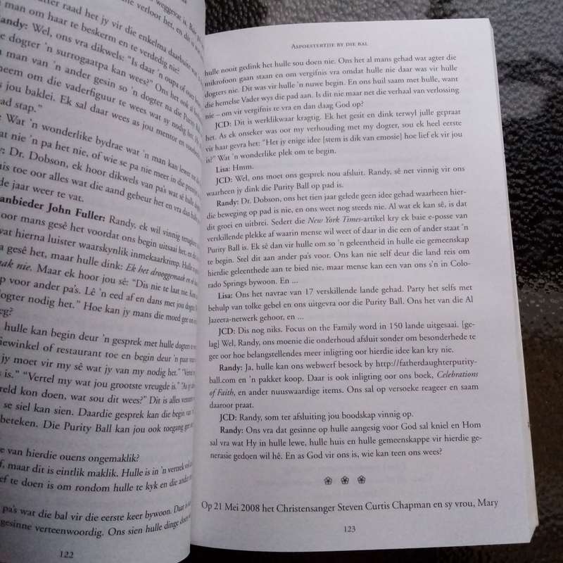 Essential Parenting Guide: "Om Dogters Groot Te Maak" by Dr. James Dobson  Raising Daughters