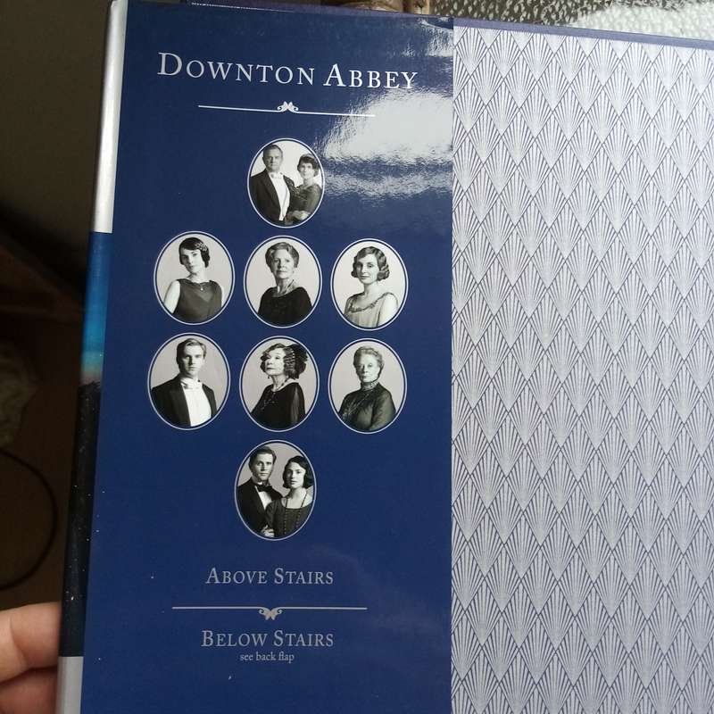 The Chronicles of Downton Abbey: A New Era - Exclusive Companion Book to the Series