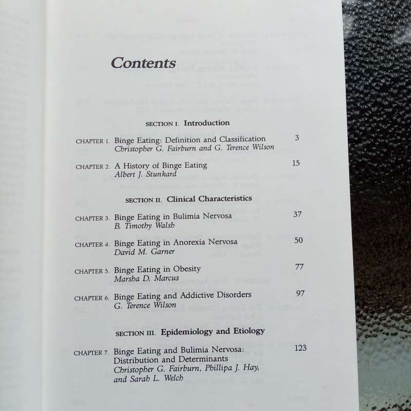 Binge Eating: Nature, Assessment, and Treatment by Christopher G. Fairburn - Expert Guide