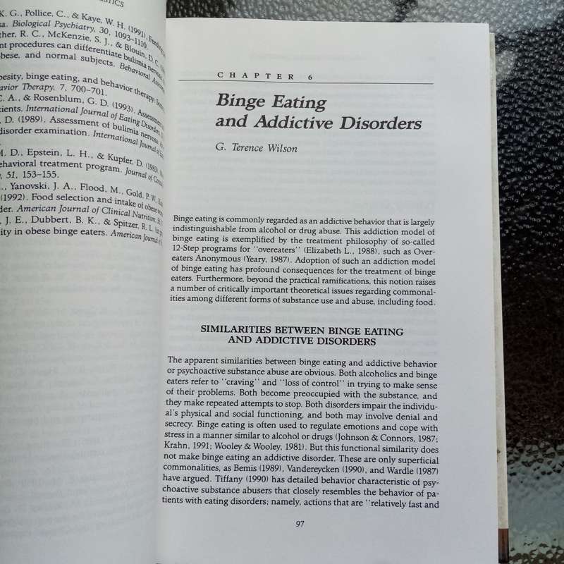 Binge Eating: Nature, Assessment, and Treatment by Christopher G. Fairburn - Expert Guide