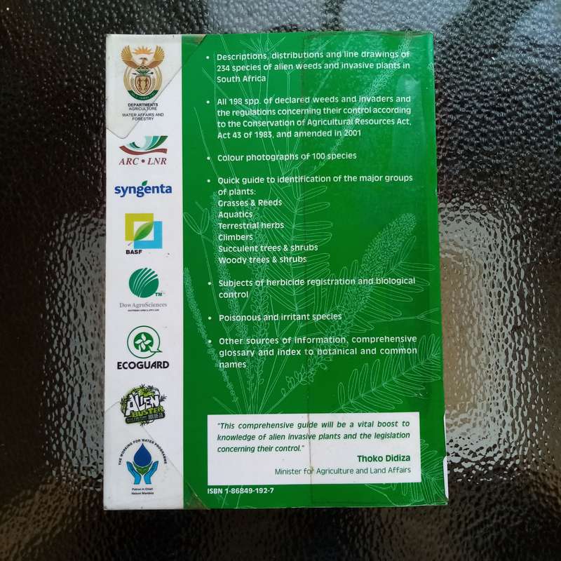 Alien Weeds & Invasive Plants in South Africa by Lesley Henderson  Essential Guide