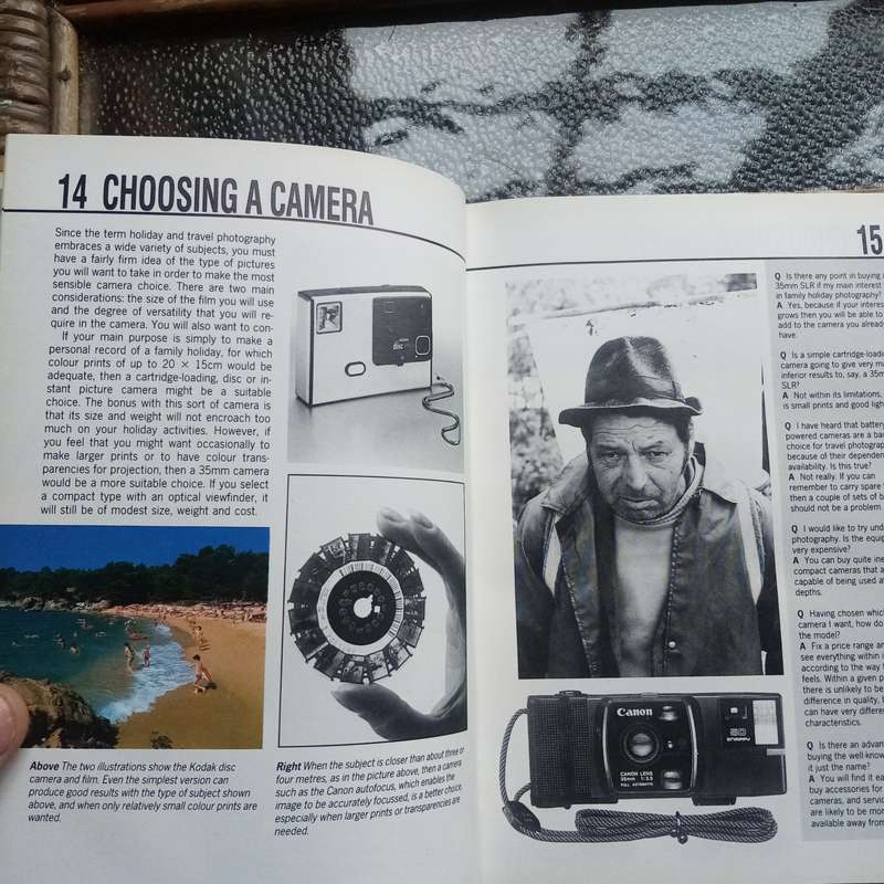 Photographer's Handbook: Essential Techniques for Stunning Images by Buselle & Freeman