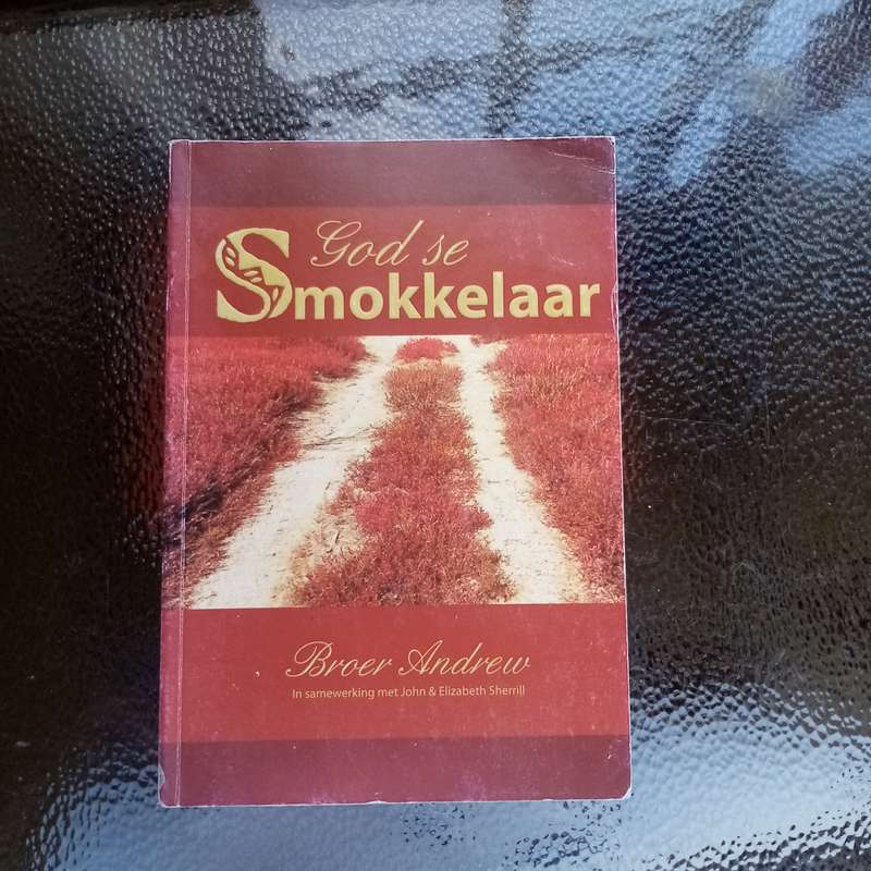 God se Smokkelaar by Broer Andrew - Inspiring Journey of Faith and Redemption