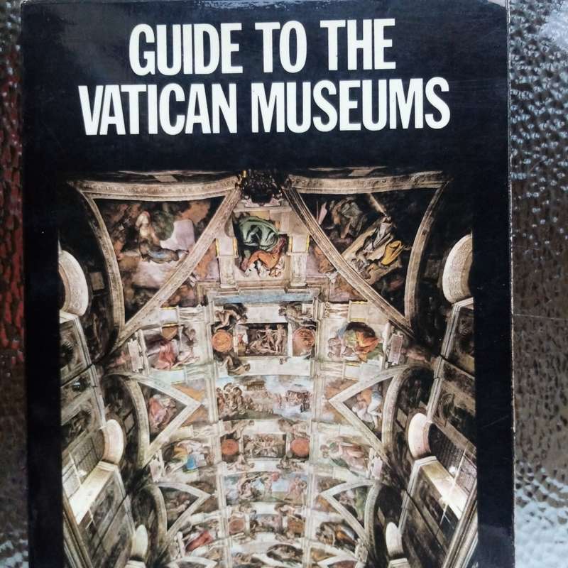 Guide to the Vatican Museums - Your Essential Companion for Exploring Art & History