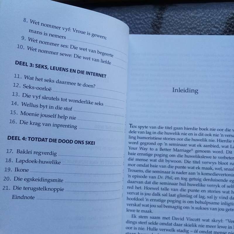 Lag en Liefde: "Humor In Die Huwelik" deur Mark Gungor  'n Speelse Gids vir Gelukkige Huise