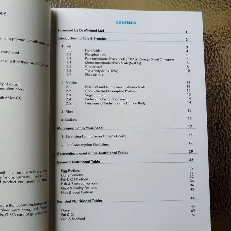 The South African Fat & Protein Guide: Your Essential Resource for Nutrition by Nola Dippenaar