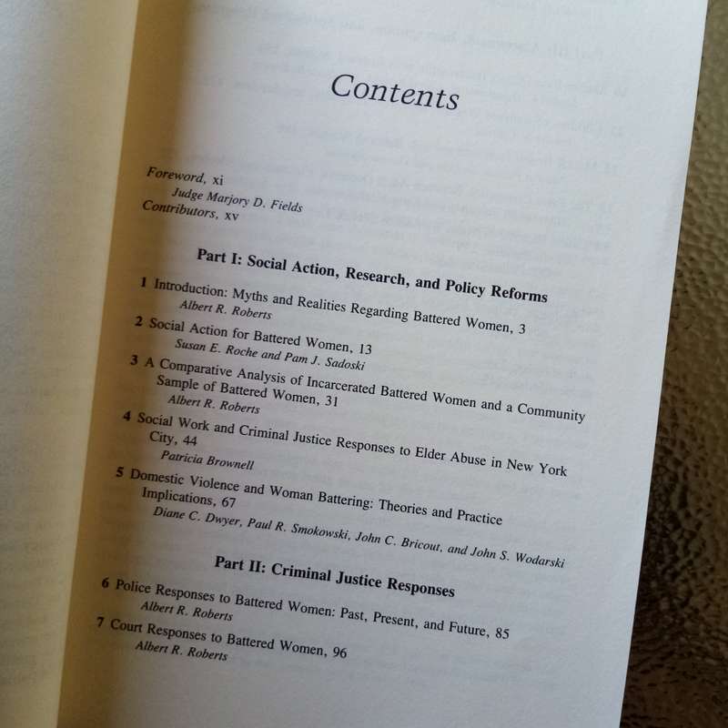 Helping Battered Women by Albert R. Roberts - Innovative Strategies for Support