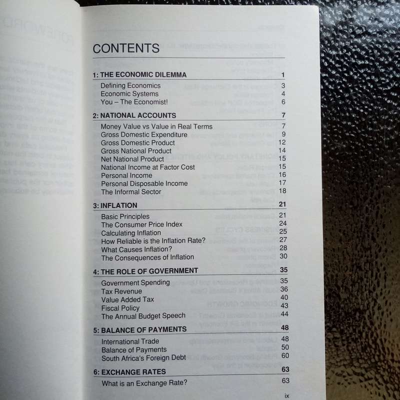 Everyone's Guide to the South African Economy by Andre Roux  Your Essential Resource