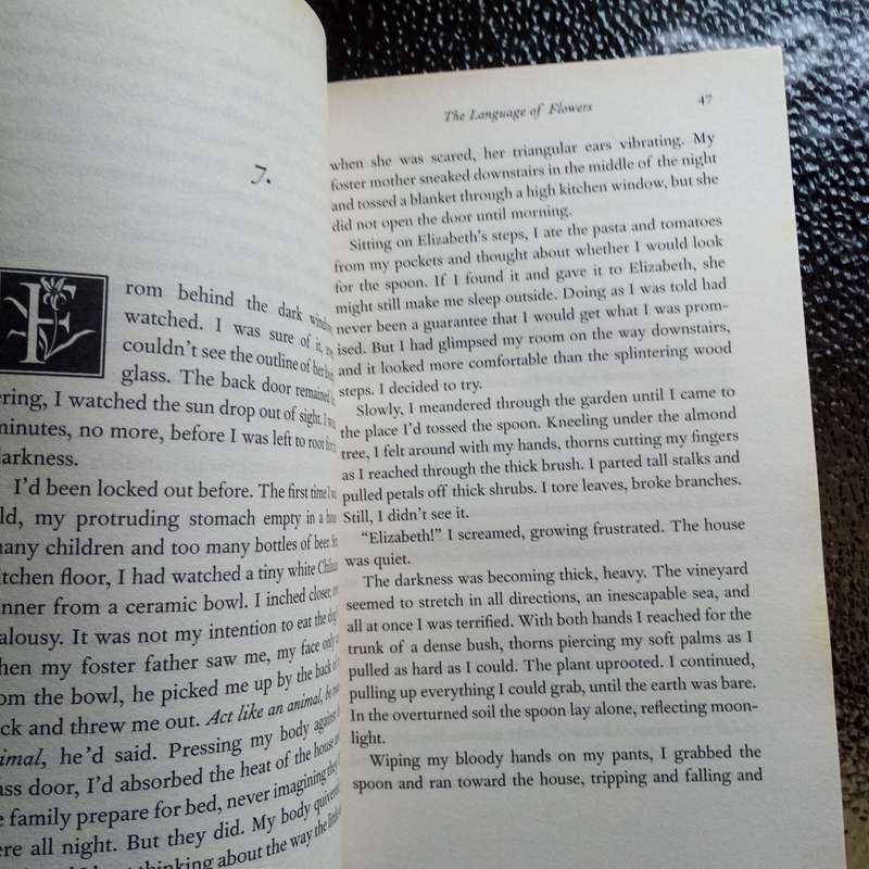 The Language of Flowers by Vanessa Diffenbaugh  A Touching Tale of Love and Healing
