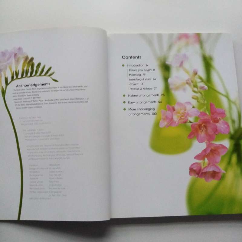 Flowers, Simply Beautiful by Ansia Kohrs | A Celebration of Floral Design & Arrangement