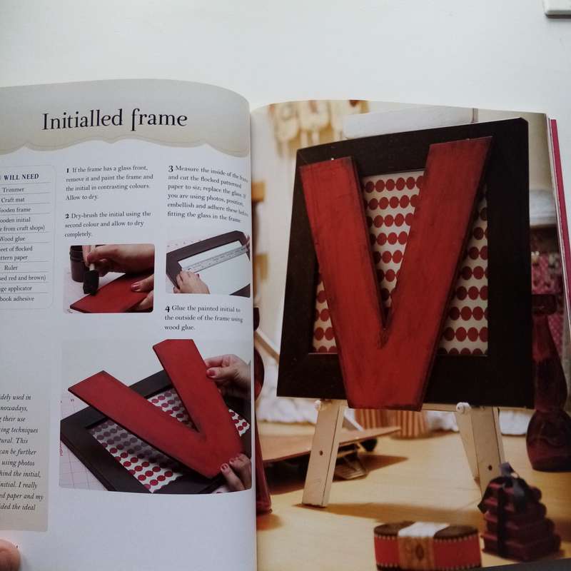 Scrap It! Using Scrapbook Techniques for Decorative and Gift Items by Jaclyn Venter