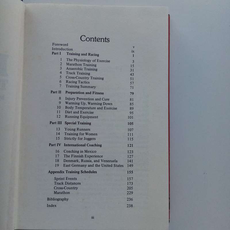 Running the Lydiard Way by Arthur Lydiard & Garth Gilmour  A Proven System for Runners of All Level