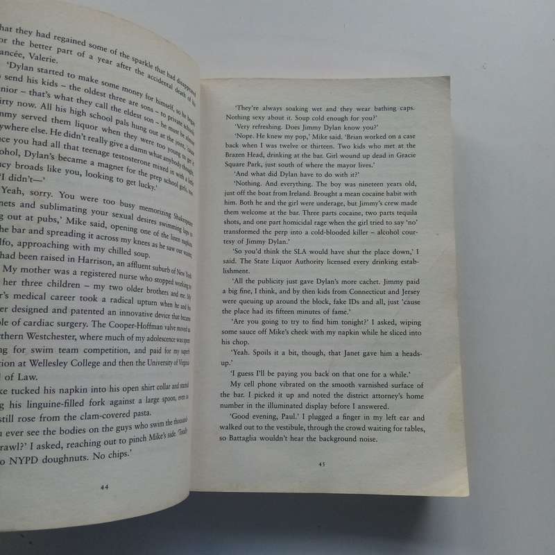 Killer Heat by Linda Fairstein  A Gripping Crime Thriller You Cant Put Down