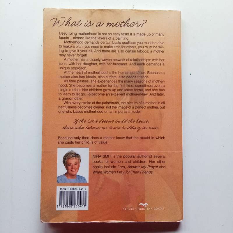 Essential Mom  Nina Smit
