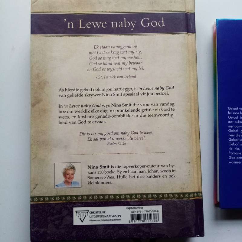 Christelike Boeke Bundel  Nina Smit Devotional, Kyk na die Reënboog, & Stilwordtye saam met God