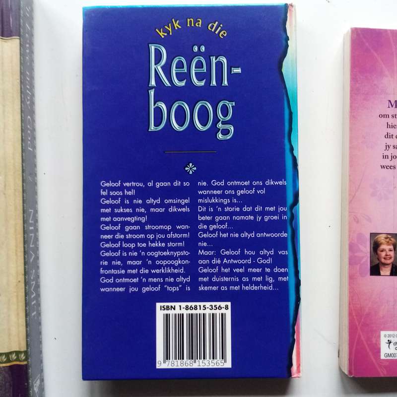 Christelike Boeke Bundel  Nina Smit Devotional, Kyk na die Reënboog, & Stilwordtye saam met God
