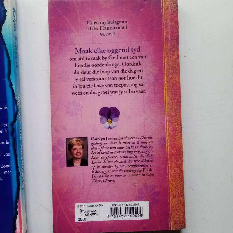 Christelike Boeke Bundel  Nina Smit Devotional, Kyk na die Reënboog, & Stilwordtye saam met God