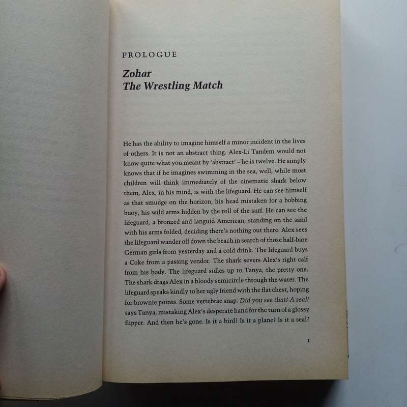 The Autograph Man: A Brilliant Tale of Fame, Identity, and the Search for Meaning by Zadie Smith
