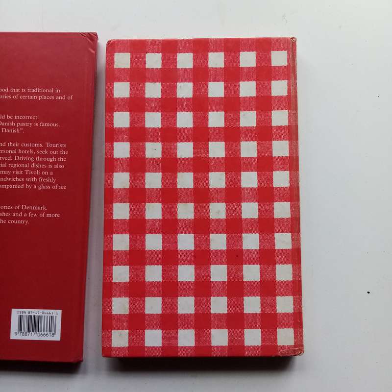 2 Book Bundle - Dining with the Danes, Lynn Andersen - Cooking with the Danes, Astrid Slebsager