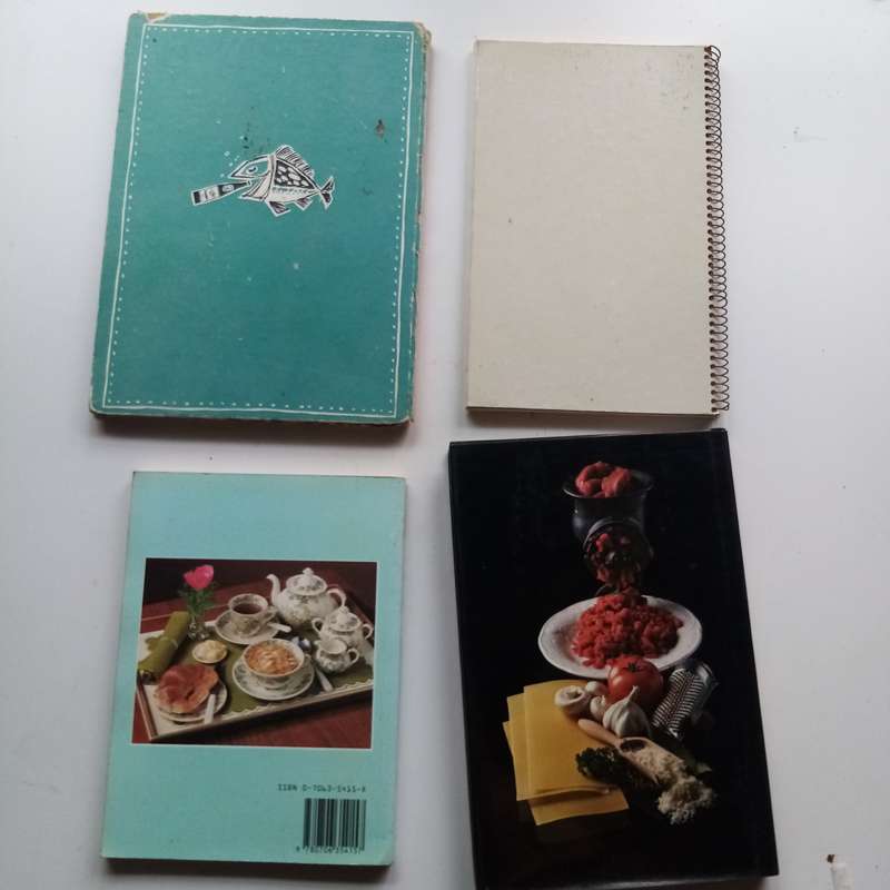 4 Book Bundle - Entertaining with Wines of the Cape, Cooking of the Middle East, Table Layout, Might