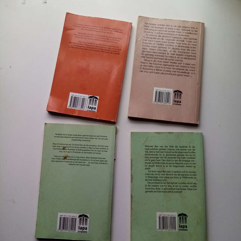 4 Boeke Bundel - Man van Vele Talente, Liefde soos Kalaharisand, Godin van die Wingerd, Losprys vir
