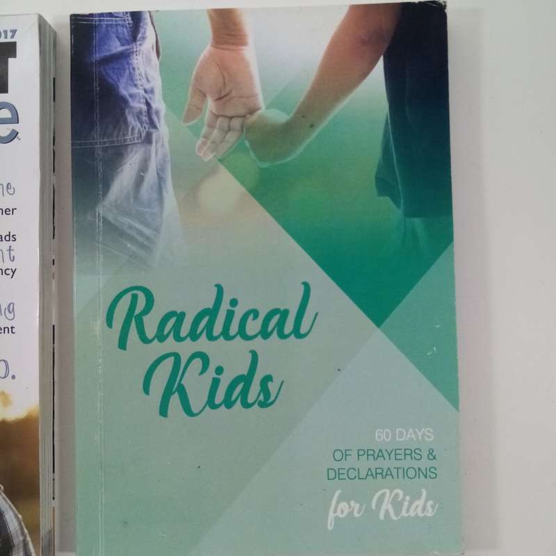 Expectant Fathers & Mothers Guide + Radical Kids & 60 Days of Prayers Bundle  Ultimate Parenting