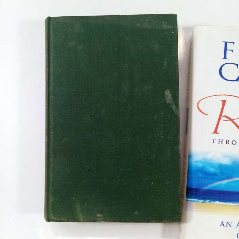 Vintage New English Bible New Testament Hardback & The Rainbow Through the Rain by Elvi Rhodes - 2 B