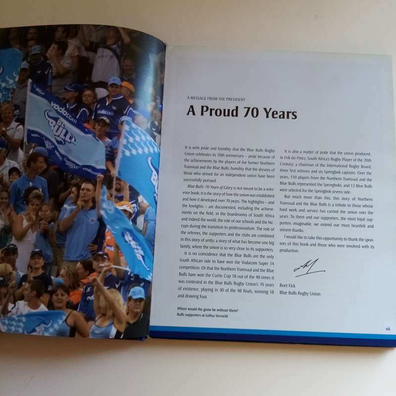 Blue Bulls: 70 Years of Glory  Gerhard Burger & Wim Van der Berg (Hardcover)