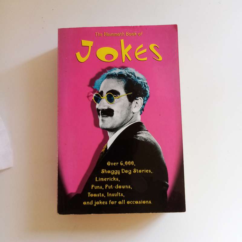 The Mammoth Book of Jokes  Geoff Tibballs (Paperback)