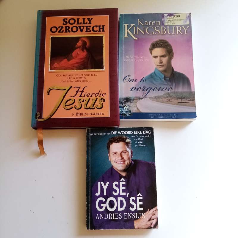 3 Boeke Bundel - Hierdie Jesus deur Solly Ozrovech, Karen Kingsbury, Om te Vergwe en Jy Se, God Se d
