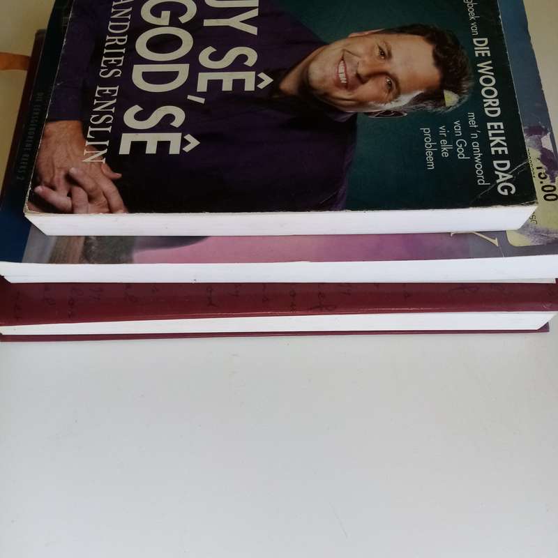 3 Boeke Bundel - Hierdie Jesus deur Solly Ozrovech, Karen Kingsbury, Om te Vergwe en Jy Se, God Se d