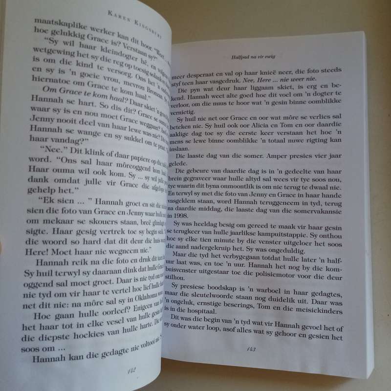 2 Boeke Bundel - Kingsbury: Halfpad na vir Ewig & Daaglikse Geloof: Dagstukkies wat Jou Lewe sal Ver