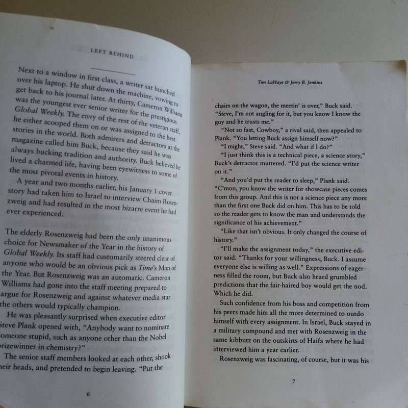 Left Behind: A Novel of the Earth's Last Days by Jerry B. Jenkins and Tim LaHaye