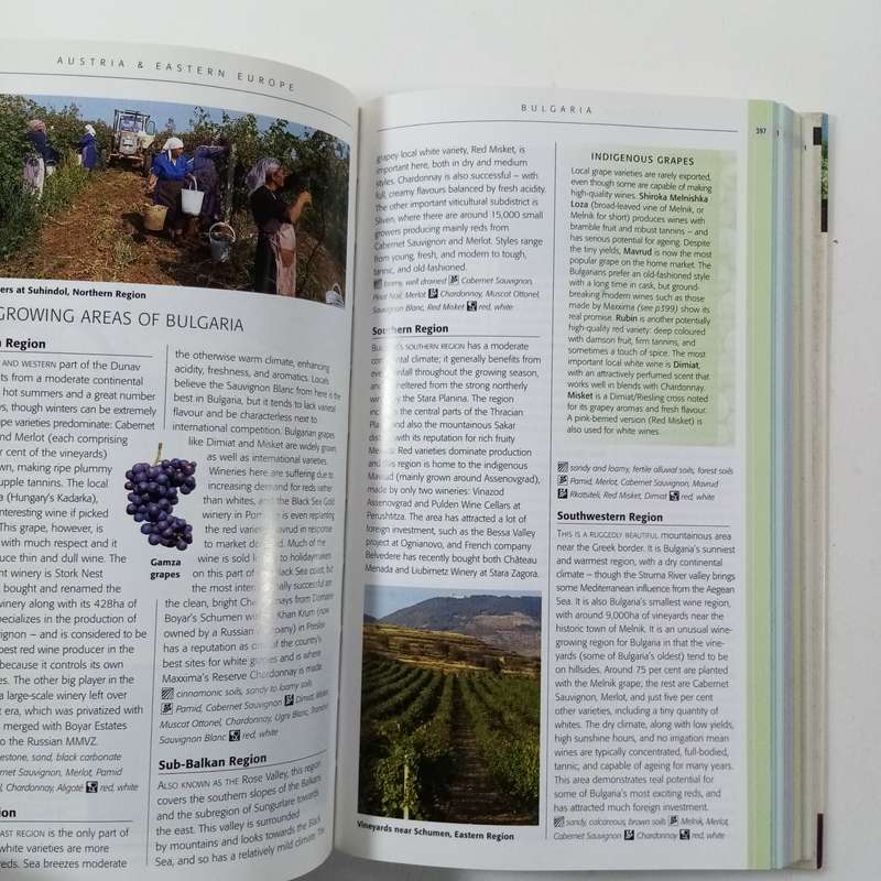Wines of the World: Your Essential Handbook (EYEWITNESS COMPANION GUIDES) - A Comprehensive Wine Gui