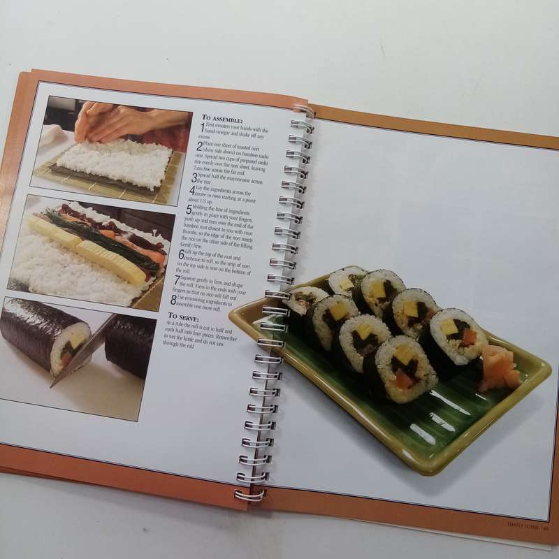 Simply Sushi: Easy Recipes for Making Delicious Sushi at Home